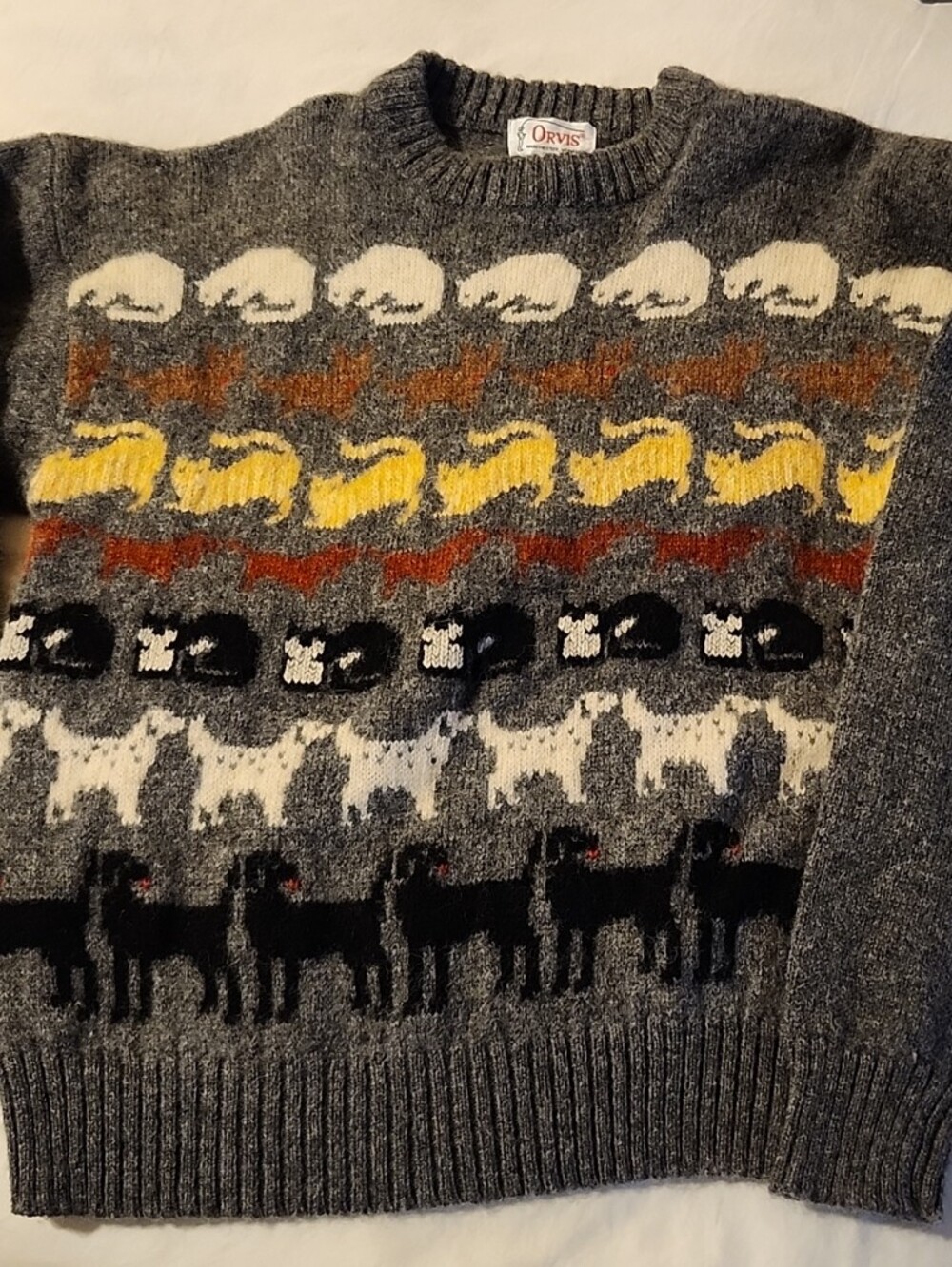 Orvis Vintage Gray Crewneck Sweater with Multicolor Cats And Dogs